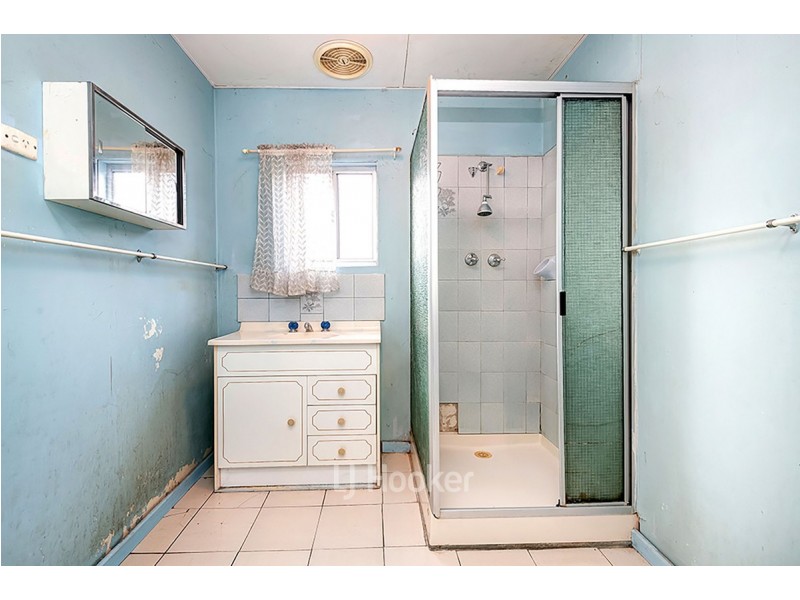 22 Wittenoom Street, Collie WA 6225