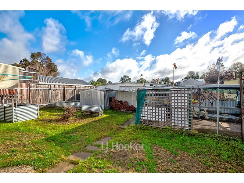 22 Wittenoom Street, Collie WA 6225