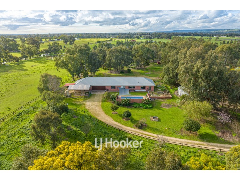 159 Sixth Street, Harvey WA 6220