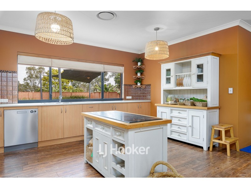 159 Sixth Street, Harvey WA 6220