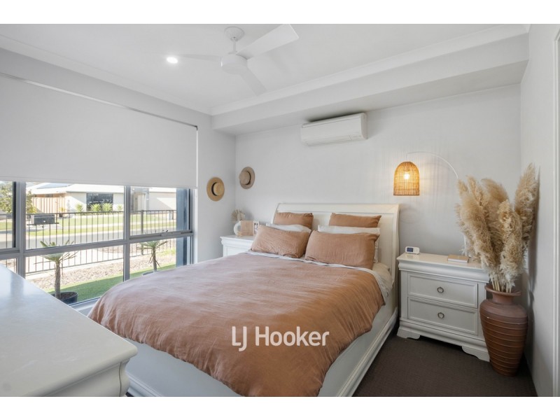 16 Tiffany Centre, Dalyellup WA 6230