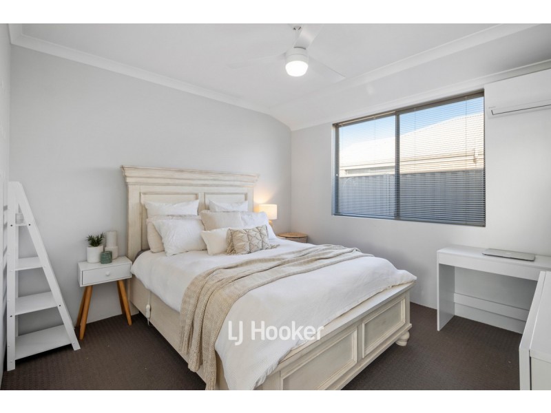 16 Tiffany Centre, Dalyellup WA 6230