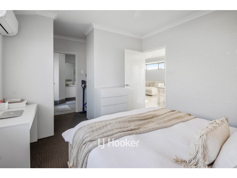 16 Tiffany Centre, Dalyellup WA 6230