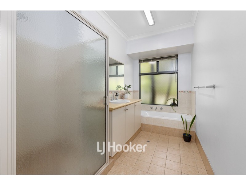 10 Quonday Way, Dalyellup WA 6230