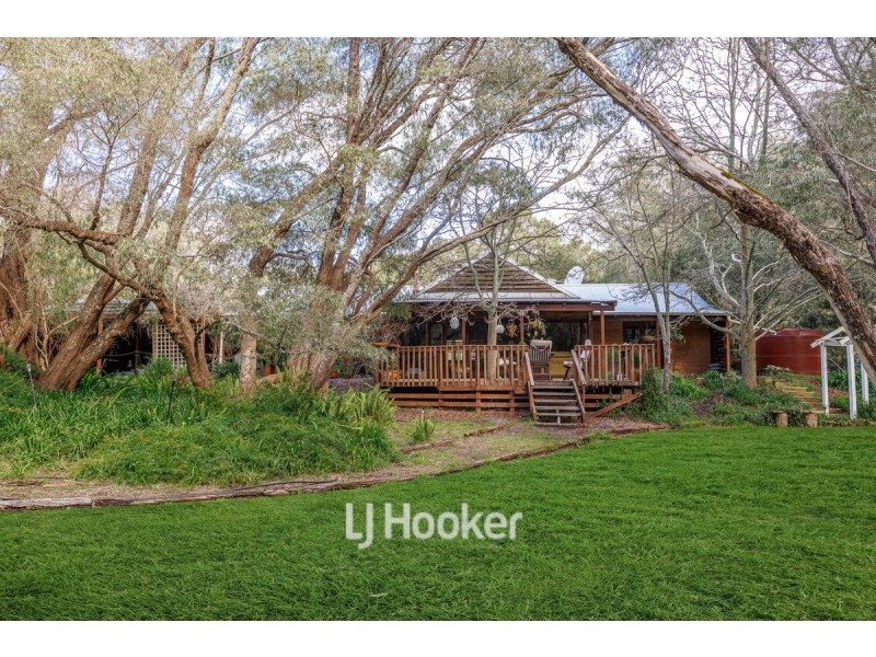 44 Hollyford Place, Dardanup West WA 6236