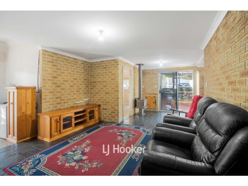 68 Clifton Street, Collie WA 6225