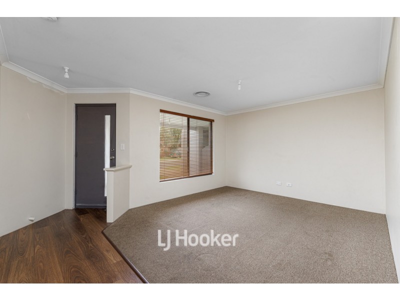 10 Lawson Road, Dalyellup WA 6230