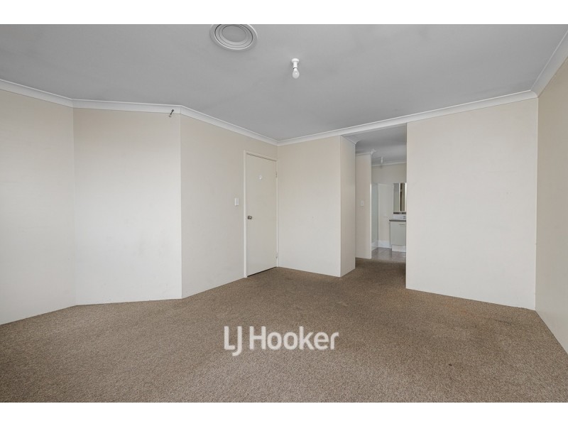 10 Lawson Road, Dalyellup WA 6230