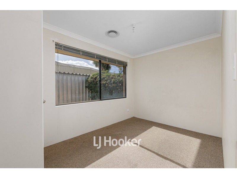 10 Lawson Road, Dalyellup WA 6230