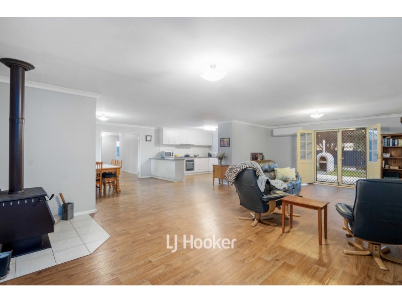 51 Montgomery Street, Allanson WA 6225