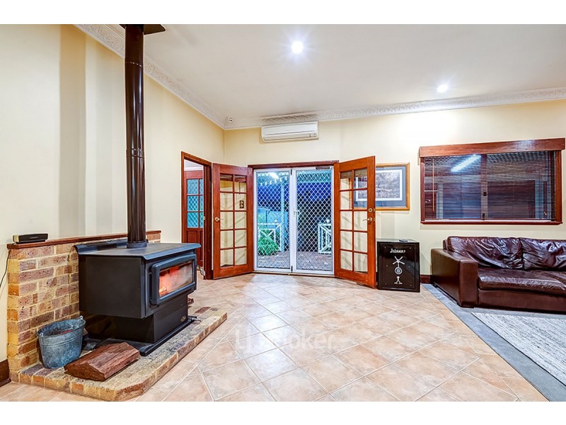 46 Roberts Street, Collie WA 6225