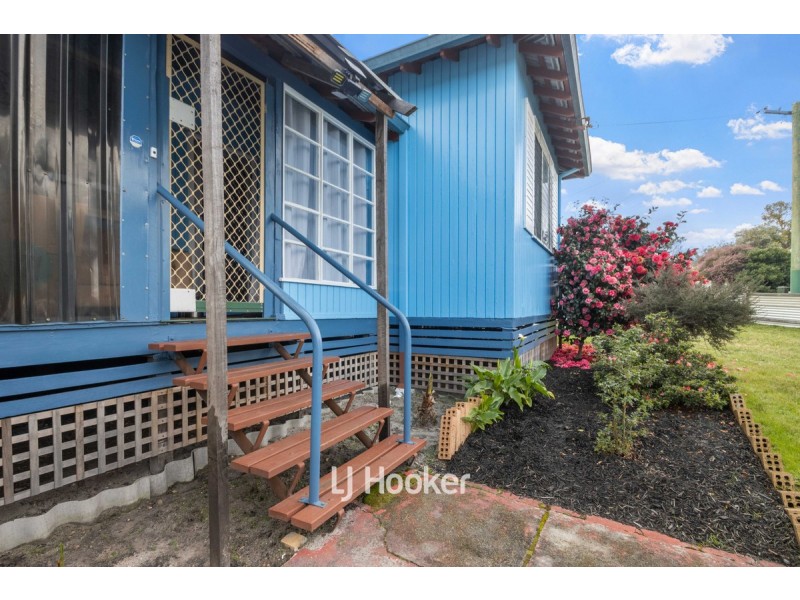 7 Benwell Place, Collie WA 6225