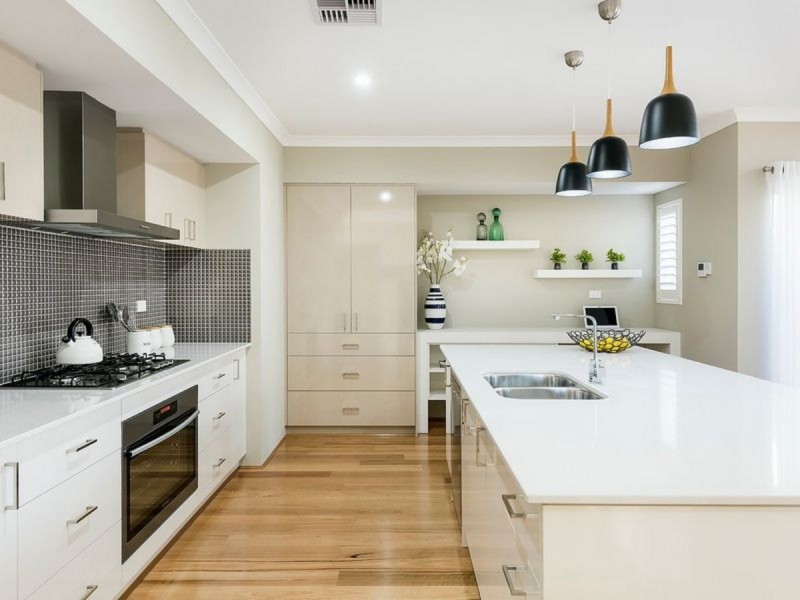 2 Bluff Road, Dalyellup WA 6230