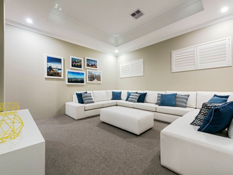 2 Bluff Road, Dalyellup WA 6230
