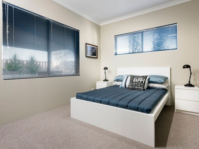 2 Bluff Road, Dalyellup WA 6230