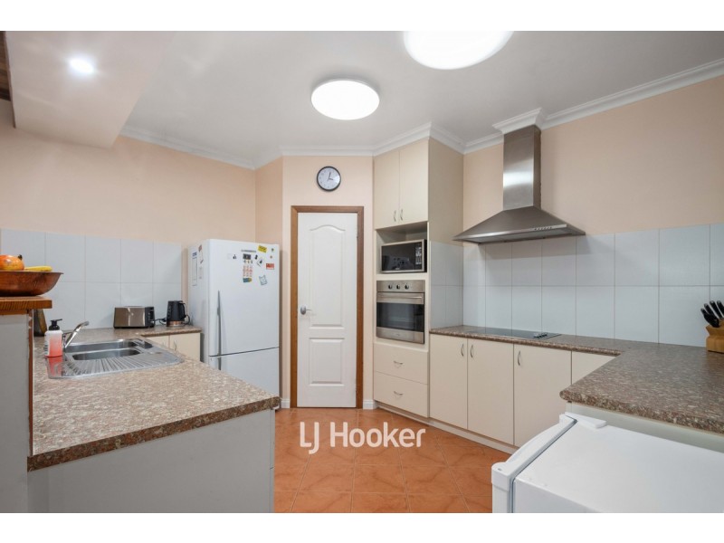 85 Booth Street, Collie WA 6225