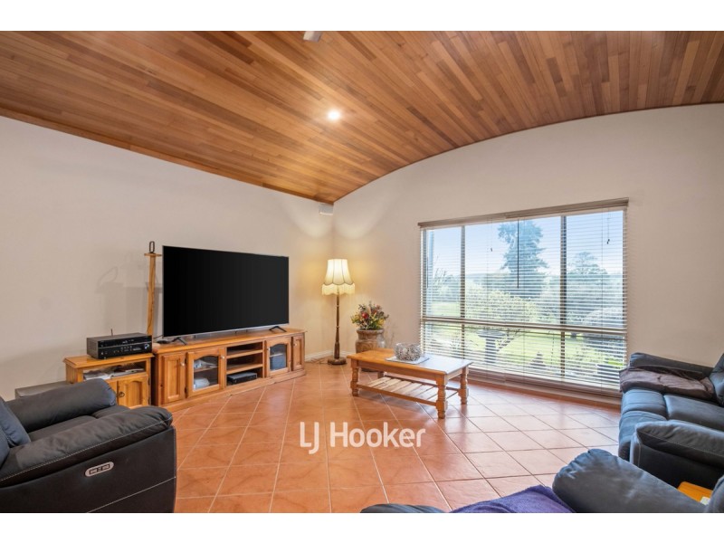 85 Booth Street, Collie WA 6225