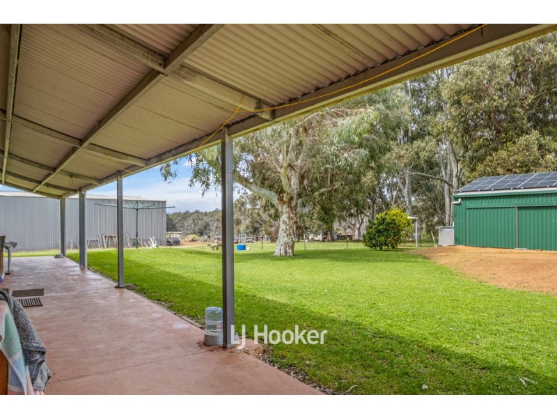 85 Booth Street, Collie WA 6225