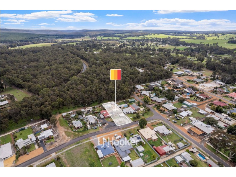 6 Cameron Street, Allanson WA 6225