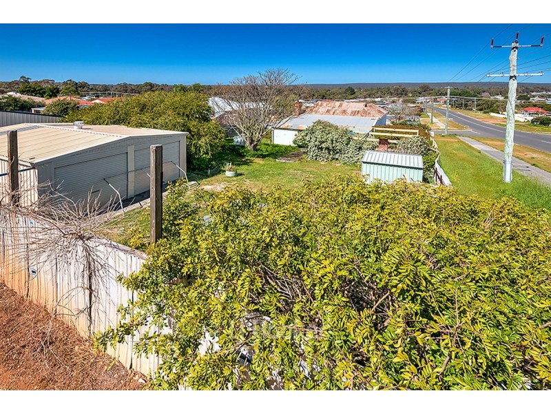 52 Clifton Street, Collie WA 6225