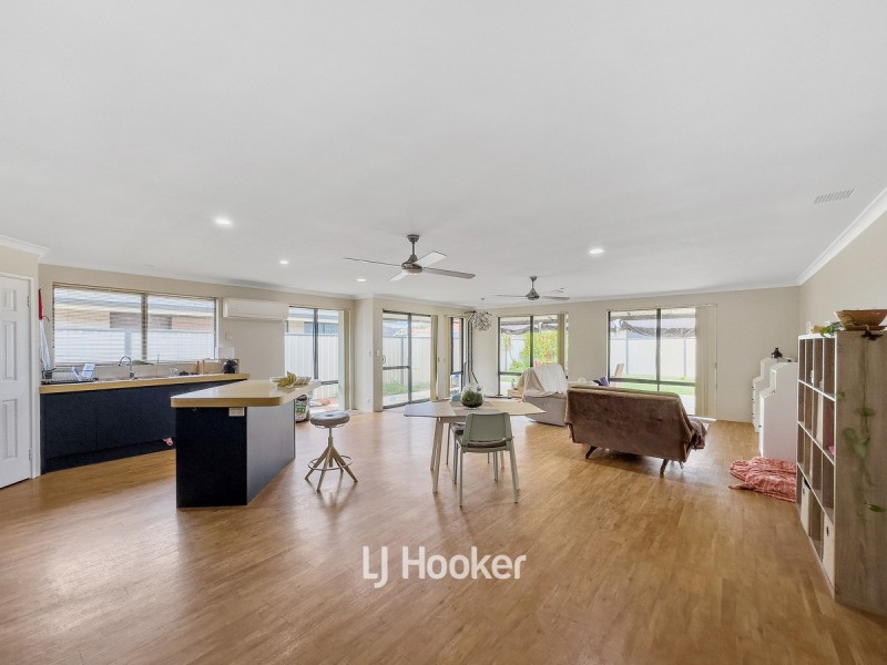 14 Honeyeater Crescent, Geographe WA 6280