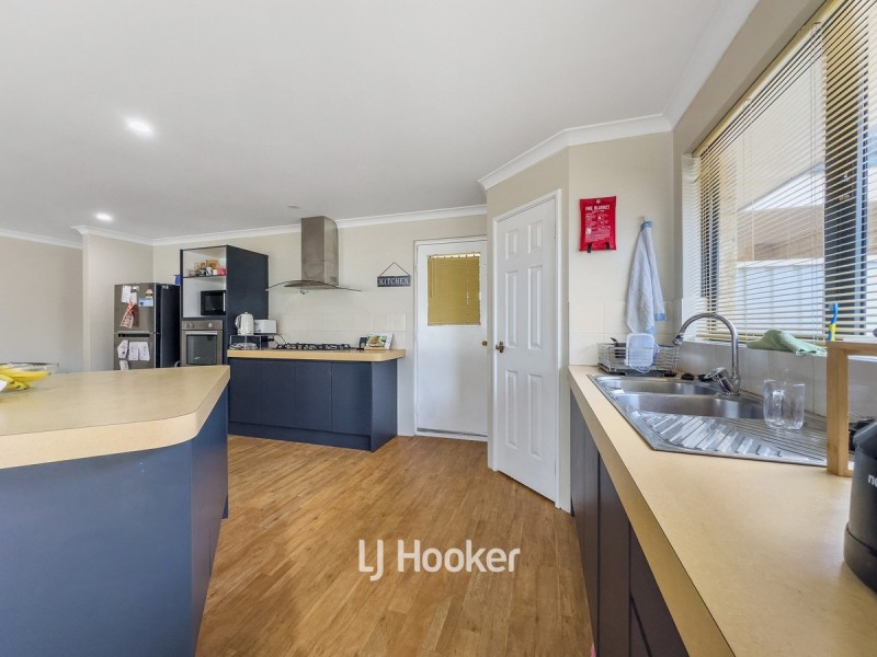 14 Honeyeater Crescent, Geographe WA 6280
