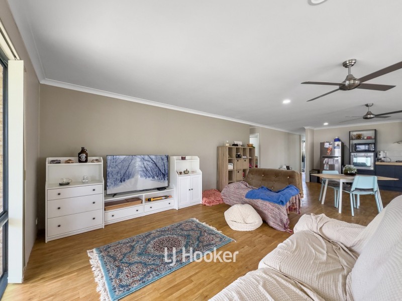 14 Honeyeater Crescent, Geographe WA 6280