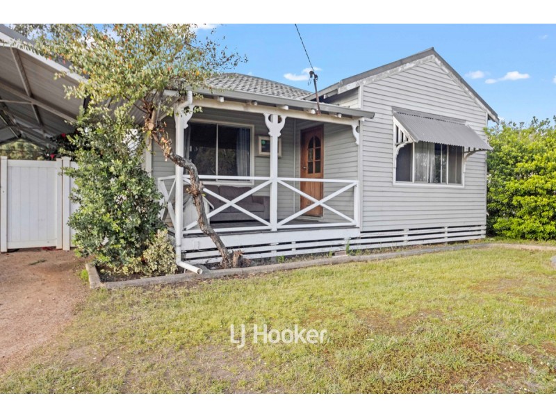 38 Deakin Street, Collie WA 6225