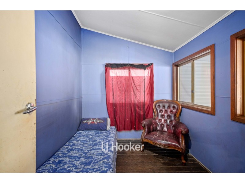 38 Deakin Street, Collie WA 6225