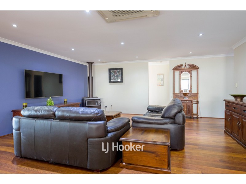 28 Gascoyne Circle, Millbridge WA 6232
