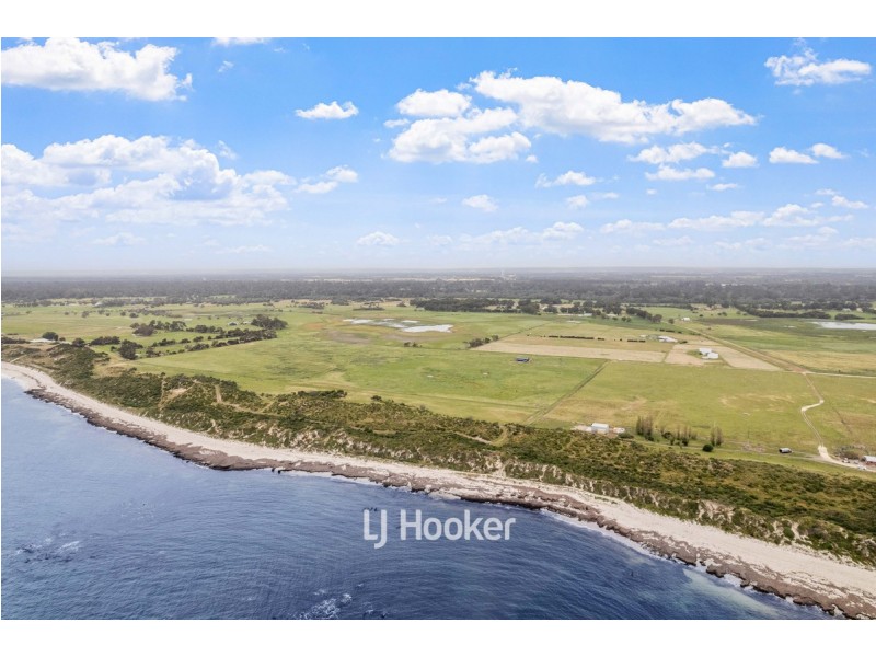 92 Edwards Road, Stirling Estate WA 6271