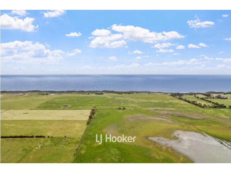 92 Edwards Road, Stirling Estate WA 6271