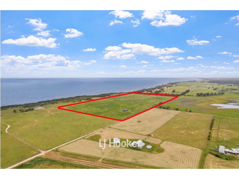 92 Edwards Road, Stirling Estate WA 6271