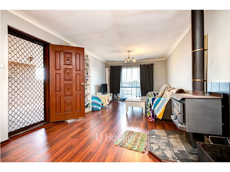 5B Coverley, Collie WA 6225