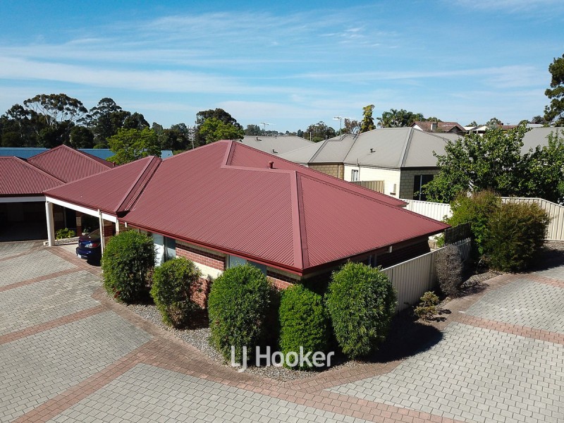10/8 Ash Mews, Collie WA 6225