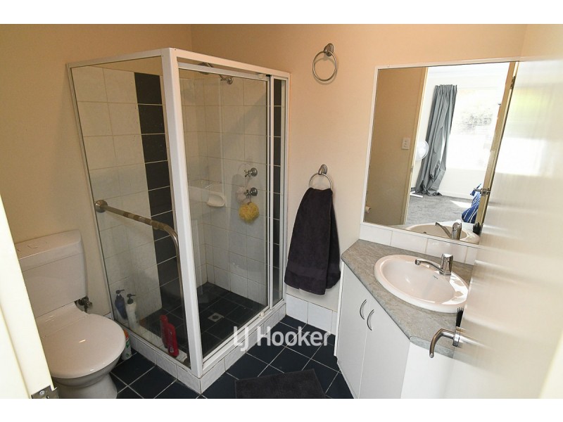 10/8 Ash Mews, Collie WA 6225