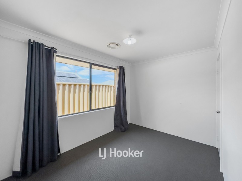 10 Lawson Road, Dalyellup WA 6230