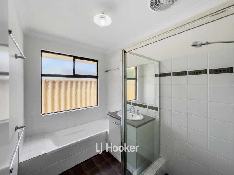 10 Lawson Road, Dalyellup WA 6230