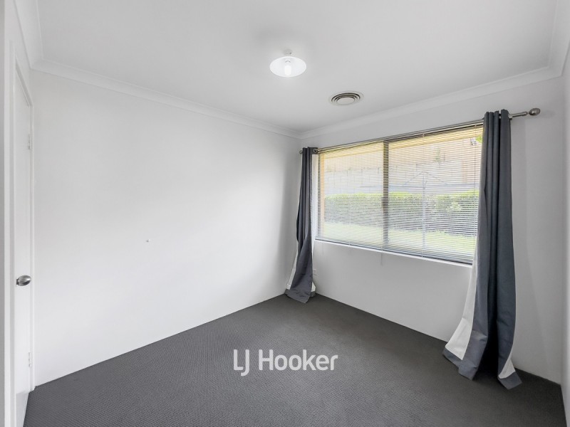 10 Lawson Road, Dalyellup WA 6230