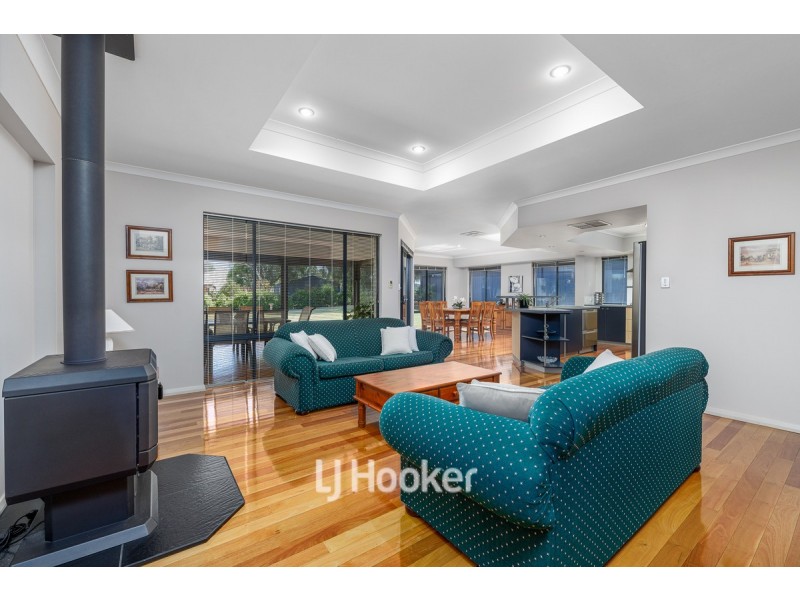 60 Samrose Road, Dalyellup WA 6230