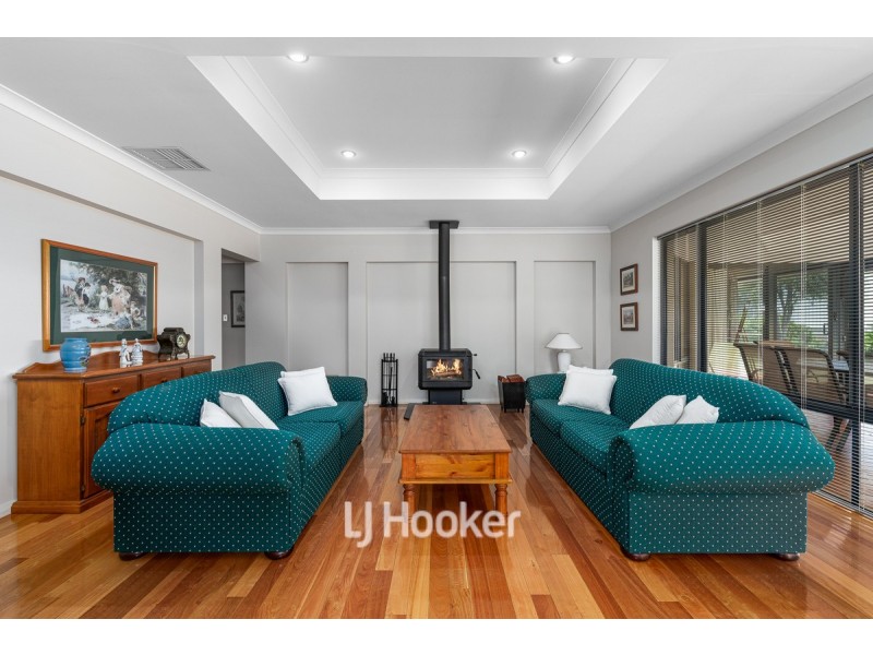 60 Samrose Road, Dalyellup WA 6230