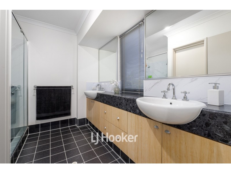 60 Samrose Road, Dalyellup WA 6230