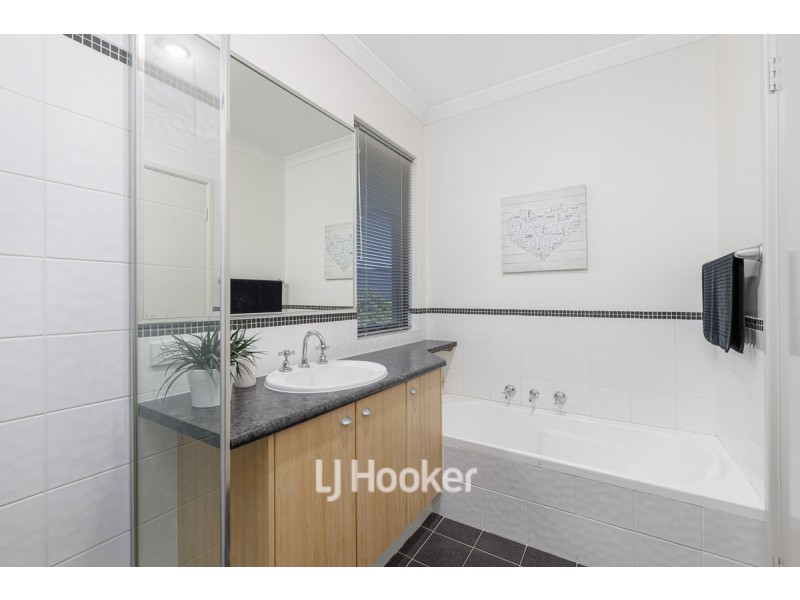 60 Samrose Road, Dalyellup WA 6230