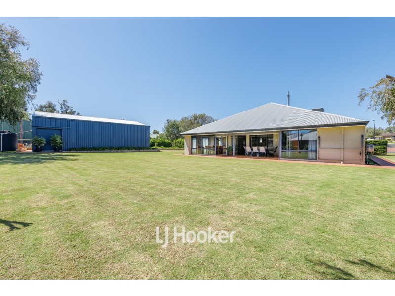 60 Samrose Road, Dalyellup WA 6230