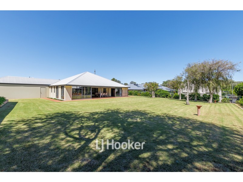 60 Samrose Road, Dalyellup WA 6230