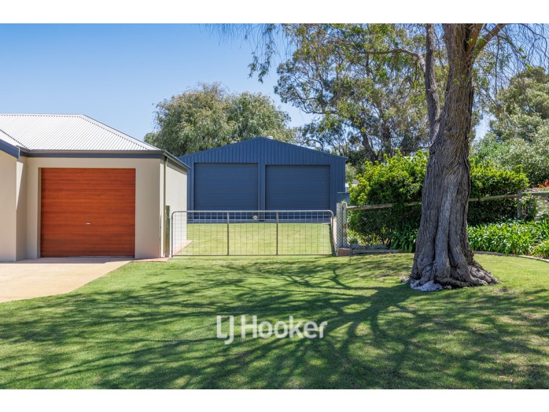 60 Samrose Road, Dalyellup WA 6230