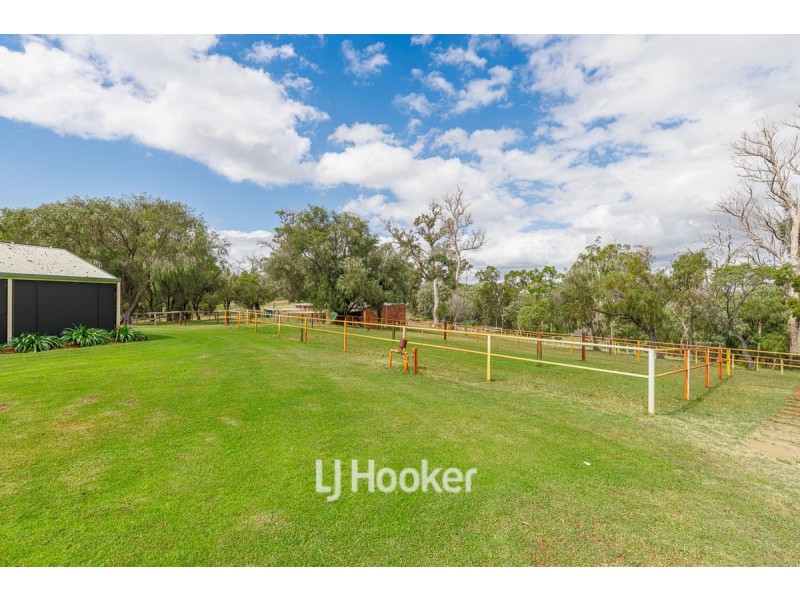 62 Quambi Drive, Stratham WA 6237