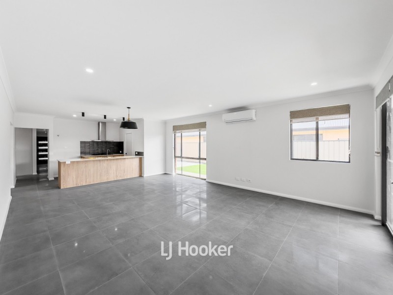 9 Galah Way, Australind WA 6233