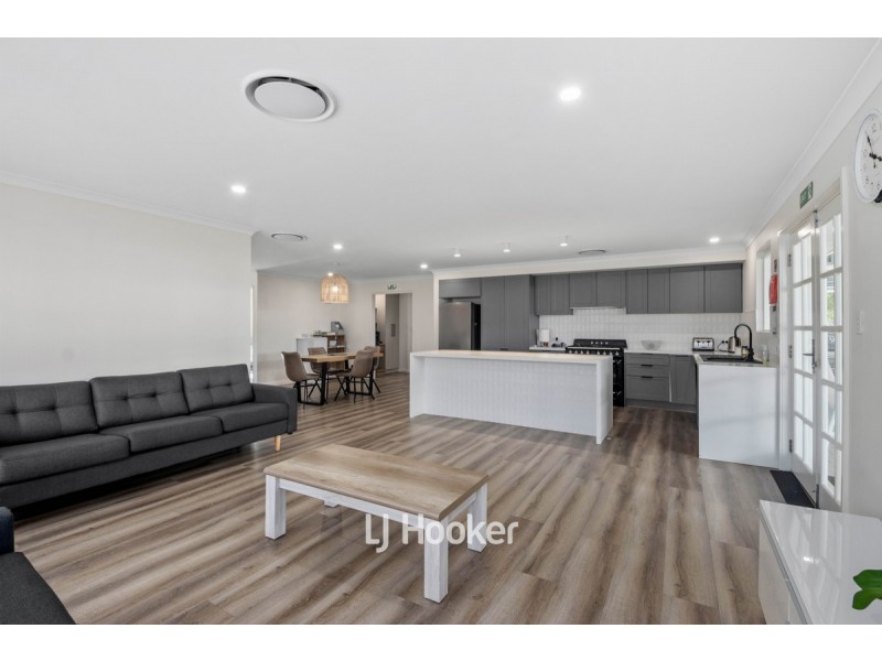 38 Burleigh Drive, Australind WA 6233