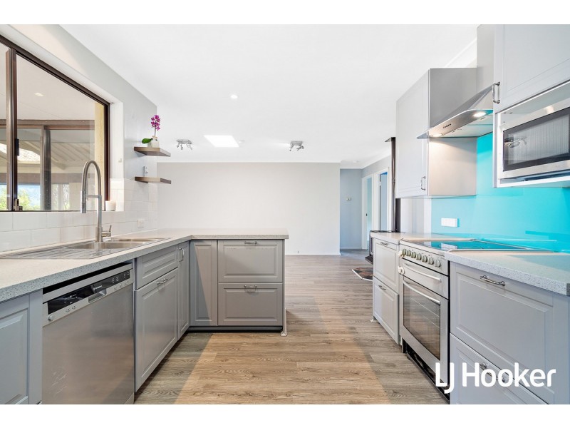 25 Weston Way, Kardinya WA 6163